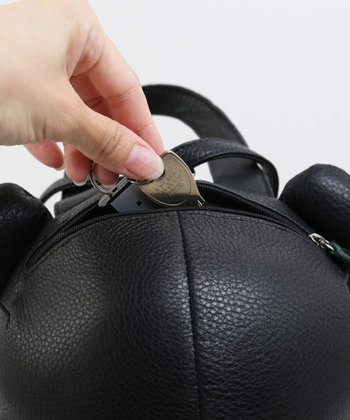 sankyo shokai(サンキョウショウカイ)の「牛革&クロコダイル ベア リュックサックマ(バックパック/リュック・レディース・ブラック・FREE)」の14枚目の写真