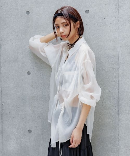 PAGEBOY(ページボーイ)の「ドロストシャーリングシアーシャツ(シャツ/ブラウス・レディース・ブラック/グレー系その他/オフホワイト/レッド・FREE)」の10枚目の写真