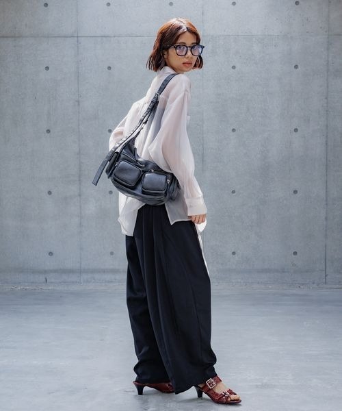 PAGEBOY(ページボーイ)の「ドロストシャーリングシアーシャツ(シャツ/ブラウス・レディース・ブラック/グレー系その他/オフホワイト/レッド・FREE)」の20枚目の写真