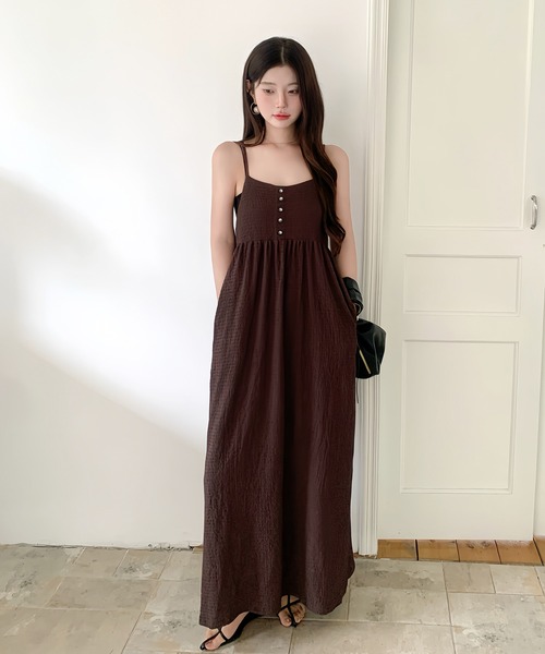 by LEGNA(バイレグナ)の「バックオープンキャミワンピース(ワンピース・レディース・ブラウン/ブラック/アイボリー・MEDIUM/LARGE)」の20枚目の写真