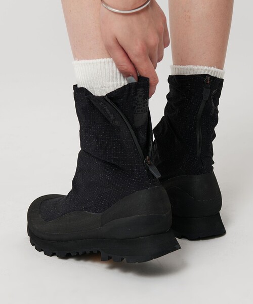 THE NORTH FACE（ザノースフェイス）の「＜THE NORTH FACE＞レイン ブーツ ゴアテックス（レインシューズ・レディース・ブラック/ブラウン系・6/5/4）」の2枚目の写真