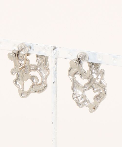 Scrap Book(スクラップブック)の「【Sea’ds mara】Nature motif large earring(イヤリング・レディース・ゴールド/シルバー・FREE)」の3枚目の写真