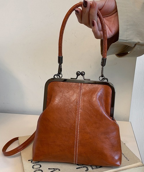 Per sist ence（パーシエンス）の「がま口フェイクレザー2WAYバッグ（ショルダーバッグ・レディース・ブラック/ブラウン・ONE SIZE）」の12枚目の写真
