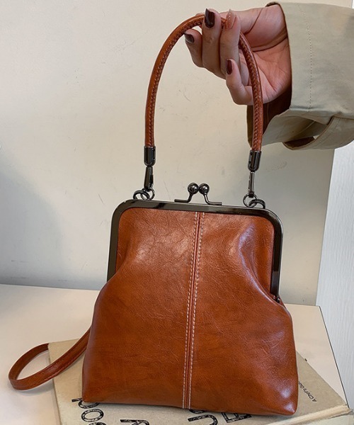 Per sist ence（パーシエンス）の「がま口フェイクレザー2WAYバッグ（ショルダーバッグ・レディース・ブラック/ブラウン・ONE SIZE）」の14枚目の写真
