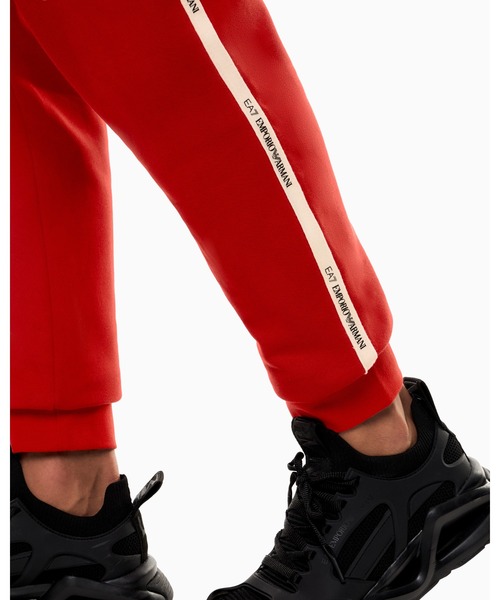 EMPORIO ARMANI EA7(エンポリオアルマーニイーエーセブン)の「【エンポリオ アルマーニ EA7】Logo Series ジョガーパンツ コットン混紡(スウェットパンツ・メンズ・レッド/ブラック/オフホワイト・X-SMALL/X-LARGE/SMALL/MEDIUM/LARGE)」の5枚目の写真