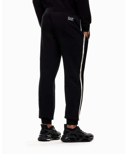 EMPORIO ARMANI EA7(エンポリオアルマーニイーエーセブン)の「【エンポリオ アルマーニ EA7】Logo Series ジョガーパンツ コットン混紡(スウェットパンツ・メンズ・レッド/ブラック/オフホワイト・X-SMALL/X-LARGE/SMALL/MEDIUM/LARGE)」の11枚目の写真