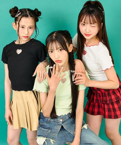 ANAP GｉRL（アナップガール）の「ハートアキ メローリブ トップス（Tシャツ/カットソー・キッズ・ホワイト/ブラック/ライム・S/M/XS）」の4枚目の写真