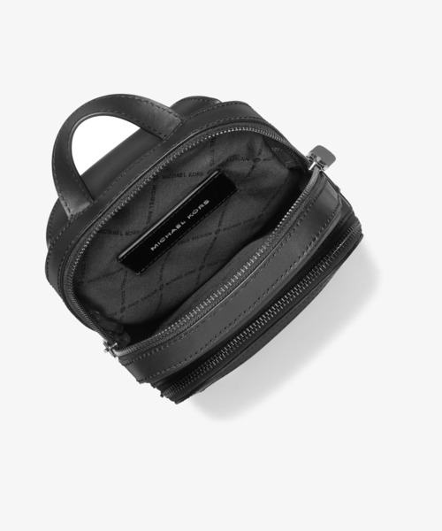 MICHAEL KORS(マイケルコース)の「EDISON クロスグレインレザー スリングパック(バックパック/リュック・メンズ・ブラック・FREE)」の3枚目の写真