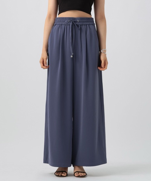 BAYFLOW（ベイフロー）の「[縦横に伸びるストレッチ入り]サララックワイドパンツ（その他パンツ・レディース・ブルー/ブラウン/ブラック・MEDIUM/SMALL）」の14枚目の写真