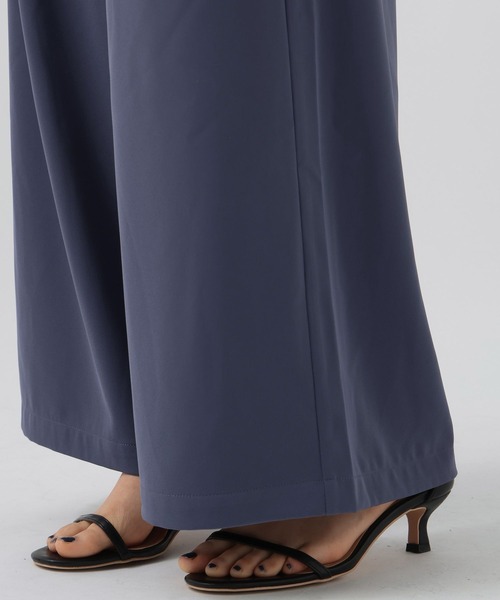 BAYFLOW（ベイフロー）の「[縦横に伸びるストレッチ入り]サララックワイドパンツ（その他パンツ・レディース・ブルー/ブラウン/ブラック・MEDIUM/SMALL）」の17枚目の写真