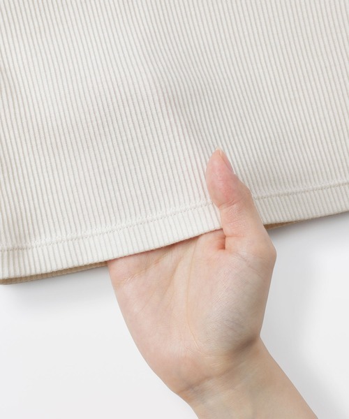 無印良品(ムジルシリョウヒン)の「婦人 なめらかリブ編みクルーネック長袖Tシャツ(Tシャツ/カットソー・レディース・オフホワイト/チャコールグレー/ライトグリーン/ブラウン/ブラック/ライトブルー・S/M/L/XL)」の10枚目の写真