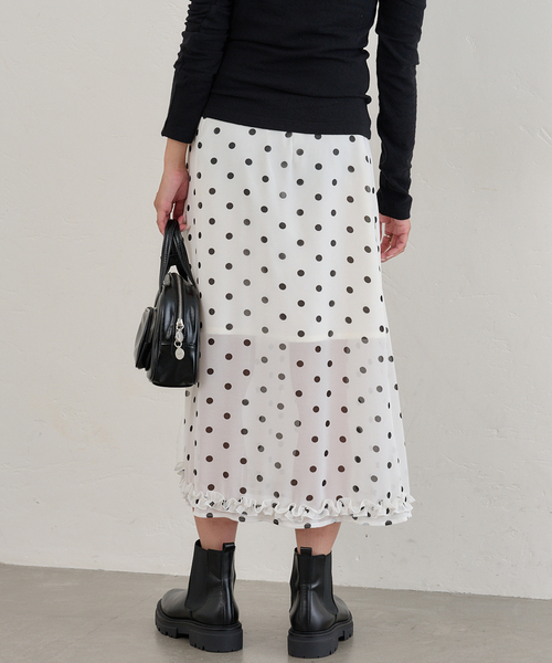 U by SPICK&SPAN（ユーバイスピックアンドスパン）の「ドットプリントシアーロングスカート（スカート・レディース・ホワイト・FREE）」の5枚目の写真