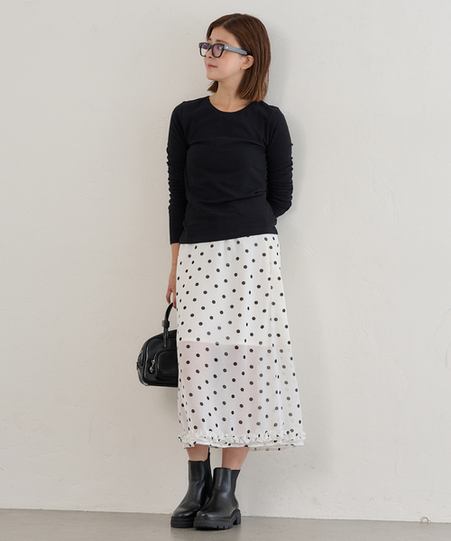 U by SPICK&SPAN（ユーバイスピックアンドスパン）の「ドットプリントシアーロングスカート（スカート・レディース・ホワイト・FREE）」の7枚目の写真