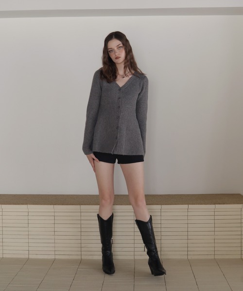 Mili affinity（ミリアフィニティー）の「ペプラムVネックリブニットカーディガン（ニット/セーター・レディース・アイボリー/グレー/ブラック・FREE）」の22枚目の写真