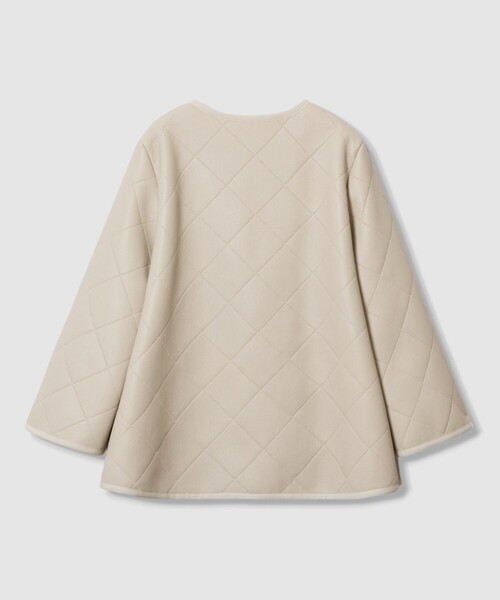 ANAYI（アナイ）の「フェイクムートンキルティングコート（トレンチコート・レディース・アイボリー/ブラック・34/36/38）」の8枚目の写真