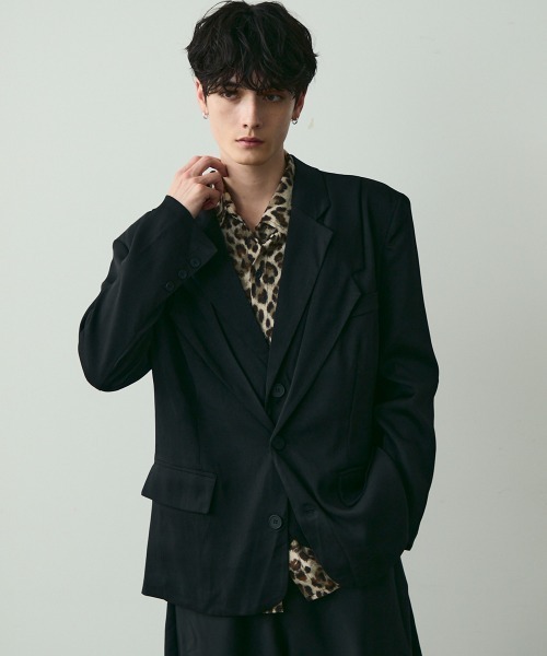 Shoowtime(ショウタイム)の「Oversized Tailored Jacket / オーバーサイズテーラードジャケット(テーラードジャケット・メンズ・ブラック/グレー・MEDIUM/LARGE/X-LARGE)」の8枚目の写真