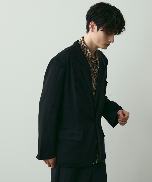 Shoowtime(ショウタイム)の「Oversized Tailored Jacket / オーバーサイズテーラードジャケット(テーラードジャケット・メンズ・ブラック/グレー・MEDIUM/LARGE/X-LARGE)」の11枚目の写真
