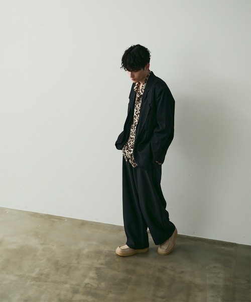 Shoowtime(ショウタイム)の「Oversized Tailored Jacket / オーバーサイズテーラードジャケット(テーラードジャケット・メンズ・ブラック/グレー・MEDIUM/LARGE/X-LARGE)」の5枚目の写真