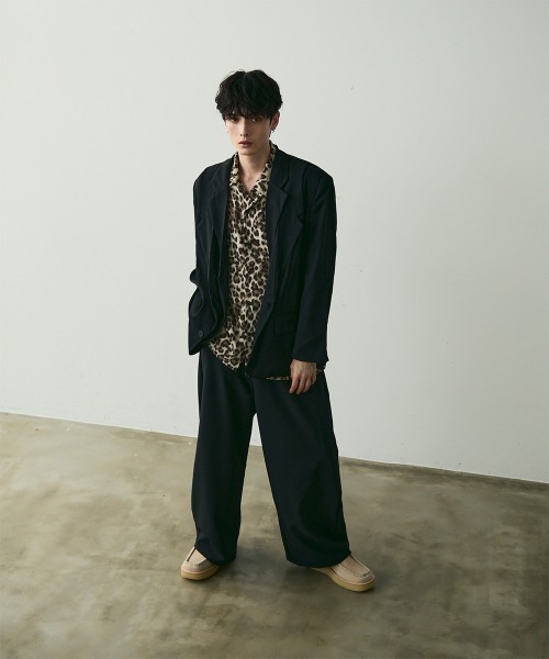 Shoowtime(ショウタイム)の「Oversized Tailored Jacket / オーバーサイズテーラードジャケット(テーラードジャケット・メンズ・ブラック/グレー・MEDIUM/LARGE/X-LARGE)」の19枚目の写真