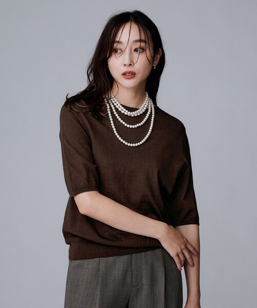 UNTITLED（アンタイトル）の「【アンサンブル可/六分袖/洗える】ウールシルクニット（ニット/セーター・レディース・ブラック/ブラウン系その他/レッド系1/キャメル/グレー・00/02/04/44/48）」の3枚目の写真