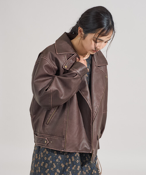 FREAK'S STORE（フリークスストア）の「ヴィンテージライク レザレット ダブルライダースジャケット（ライダースジャケット・レディース・ブラウン/ブラック・ﾌﾘ-）」の2枚目の写真