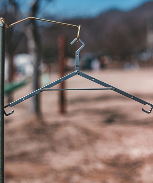 WIRE BASKET & CLOTHES HANGER(2PCS)