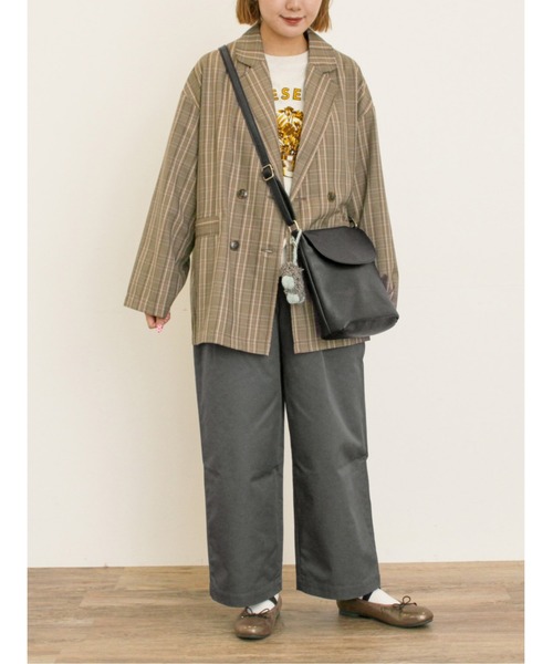 Samansa Mos2（サマンサ モスモス）の「チノ2タックワイドストレートパンツ（チノパンツ・レディース・ベージュ/チャコールグレー・マルチサイズ）」の17枚目の写真