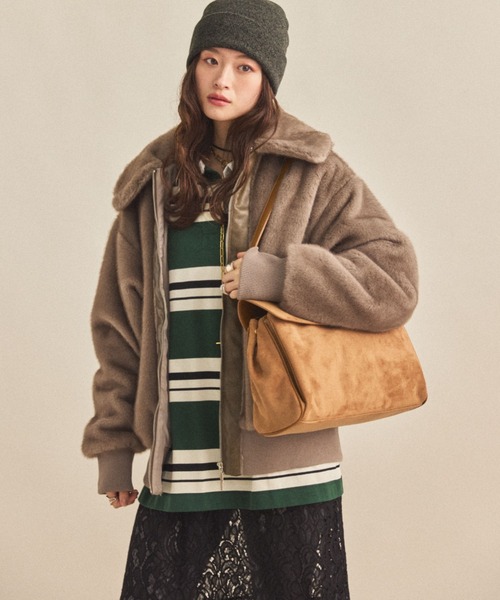 MIRROR STOKE(ミラーストーク)の「【ZOZO限定/追加】《A4サイズ、PC収納可能》SURDE BOSTON BAG/スエードボストンバッグ(ボストンバッグ・レディース・ブラウン/ベージュ/ブラック・FREE)」の11枚目の写真