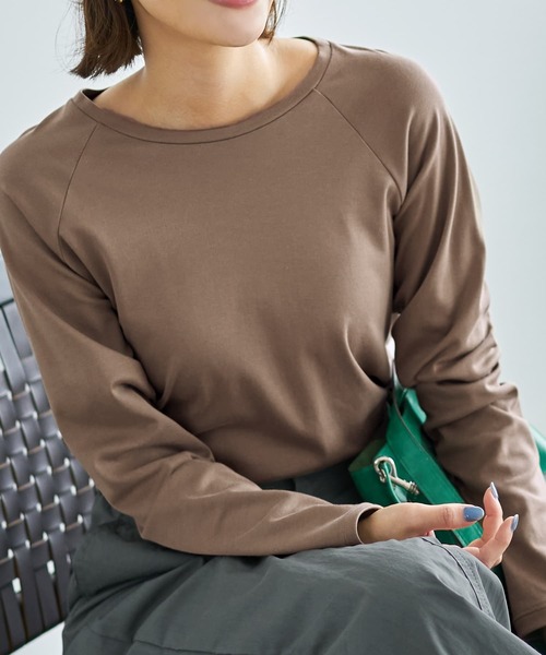STYLE DELI(スタイルデリ)の「【ものづくりJAPAN】MeltyスムースラグランロングTシャツ(Tシャツ/カットソー・レディース・ベージュ系/ブラック・FREE)」の2枚目の写真