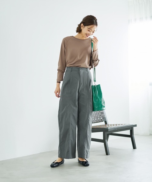 STYLE DELI(スタイルデリ)の「【ものづくりJAPAN】MeltyスムースラグランロングTシャツ(Tシャツ/カットソー・レディース・ベージュ系/ブラック・FREE)」の11枚目の写真