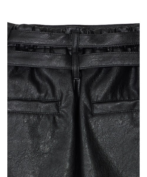 Ameri(アメリ)の「SYNTHETIC LEATHER MINI SKIRT(スカート・レディース・ブラック/ブラウン・SMALL/MEDIUM)」の17枚目の写真