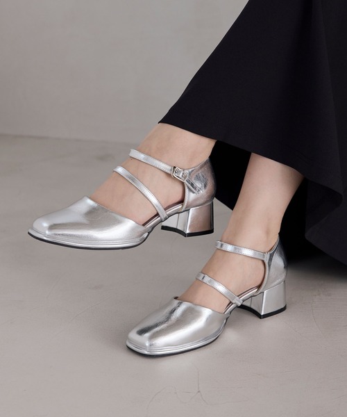 forksy.（フォルクシー）の「【forksy.】【オケージョン対応】スクエアトゥダブルストラップパンプス（パンプス・レディース・ブラック/シルバー/ゴールド・S/M/L）」の6枚目の写真