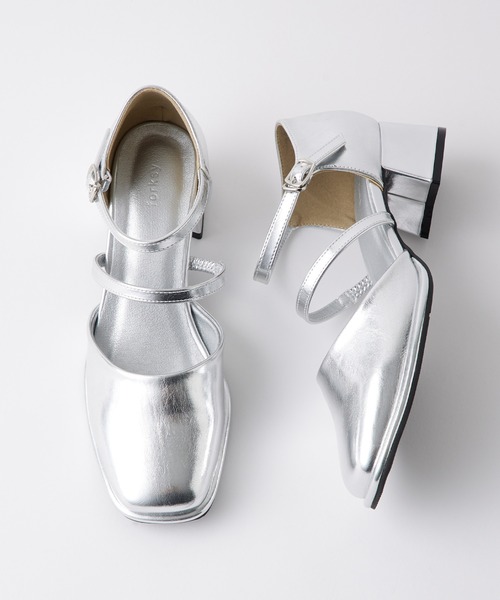 forksy.（フォルクシー）の「【forksy.】【オケージョン対応】スクエアトゥダブルストラップパンプス（パンプス・レディース・ブラック/シルバー/ゴールド・S/M/L）」の22枚目の写真