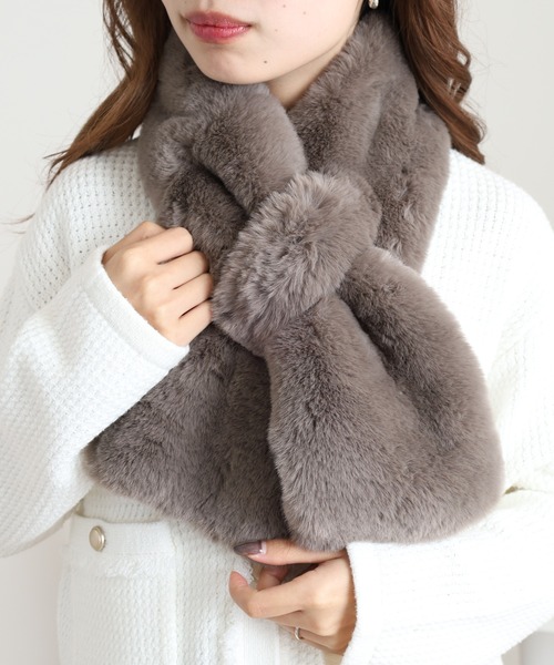 FUNALIVE（ファンアライブ）の「もこもこ フェイクファー ティペット（ネックウォーマー/スヌード・レディース・ブラック/グレイッシュベージュ/ライトベージュ/ピンク系/ライトグレー/ホワイト・FREE）」の14枚目の写真