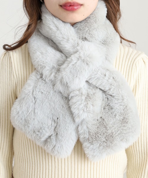 FUNALIVE（ファンアライブ）の「もこもこ フェイクファー ティペット（ネックウォーマー/スヌード・レディース・ブラック/グレイッシュベージュ/ライトベージュ/ピンク系/ライトグレー/ホワイト・FREE）」の19枚目の写真