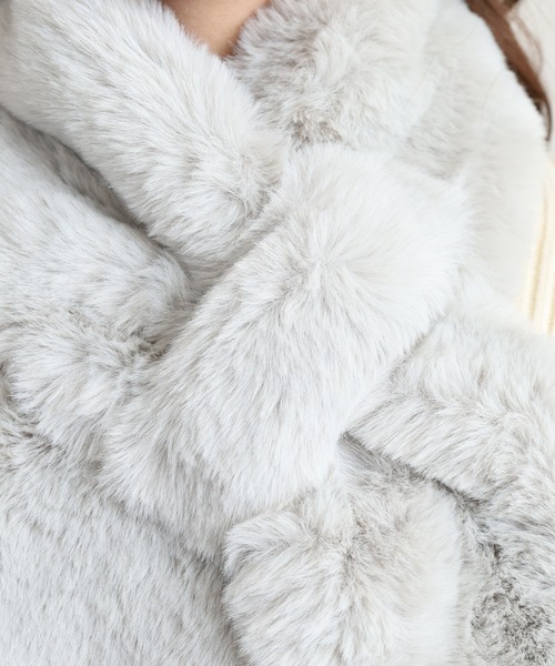 FUNALIVE（ファンアライブ）の「もこもこ フェイクファー ティペット（ネックウォーマー/スヌード・レディース・ブラック/グレイッシュベージュ/ライトベージュ/ピンク系/ライトグレー/ホワイト・FREE）」の22枚目の写真