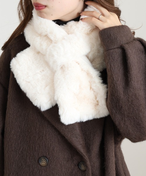 FUNALIVE（ファンアライブ）の「もこもこ フェイクファー ティペット（ネックウォーマー/スヌード・レディース・ブラック/グレイッシュベージュ/ライトベージュ/ピンク系/ライトグレー/ホワイト・FREE）」の8枚目の写真