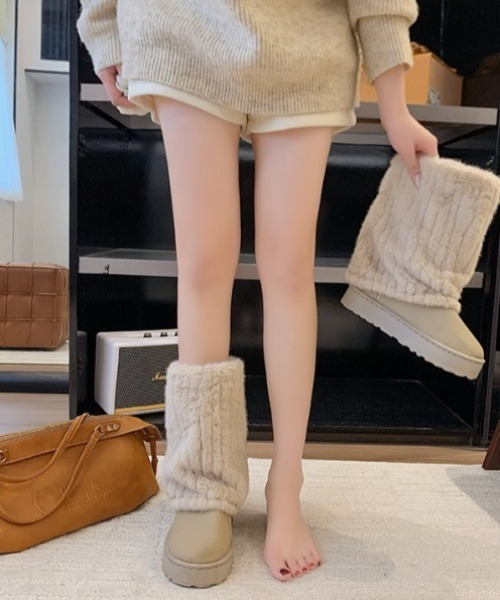 yuue' ( wear )(ユーイ)の「厚底ファーカバームートンブーツ(ブーツ・レディース・ベージュ/ライトベージュ/ブラック・23.5cm/24.5cm)」の7枚目の写真