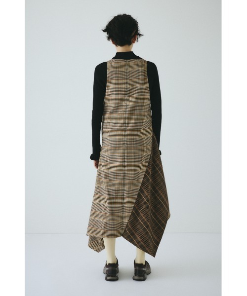 HeRIN.CYE(ヘリンドットサイ)の「V design check dress Vデザインチェックドレス(ワンピース・レディース・ブラウン系その他/グレー系その他・36/38)」の4枚目の写真
