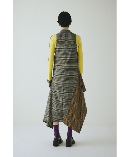 HeRIN.CYE(ヘリンドットサイ)の「V design check dress Vデザインチェックドレス(ワンピース・レディース・ブラウン系その他/グレー系その他・36/38)」の11枚目の写真