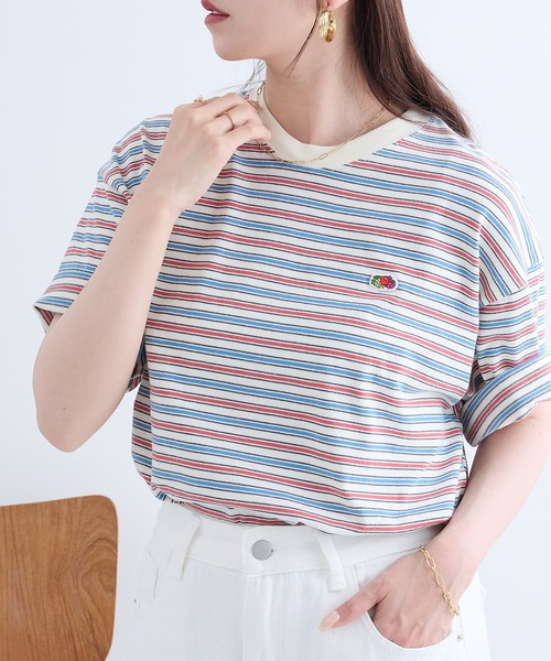 FRUIT OF THE LOOM（フルーツオブザルーム）の「【FRUIT OF THE LOOM】ピーチ起毛ボーダーTシャツ　袖ワッペン（Tシャツ/カットソー・レディース・サックスブルー/アイボリー/オレンジ/イエロー/ブラウン/チャコールグレー・L/M/S）」の2枚目の写真