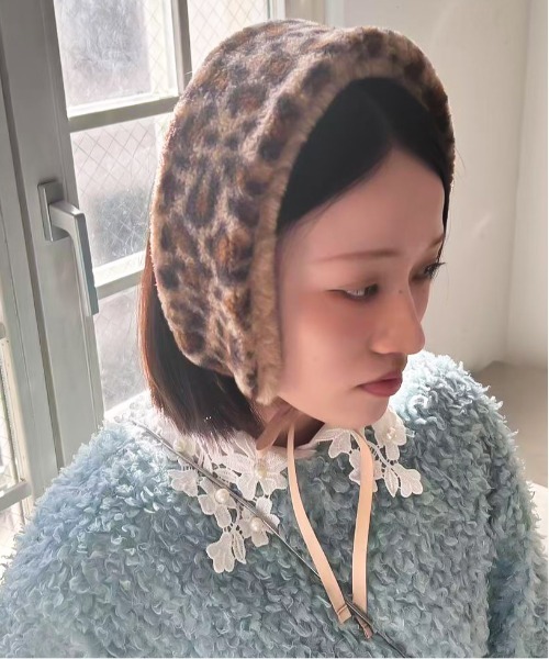 Casselini（キャセリーニ）の「Casselini(キャセリーニ)リバーシブルマフ（イヤーマフ・レディース・ブラウン系その他/ブラック/パープル・FREE）」の5枚目の写真