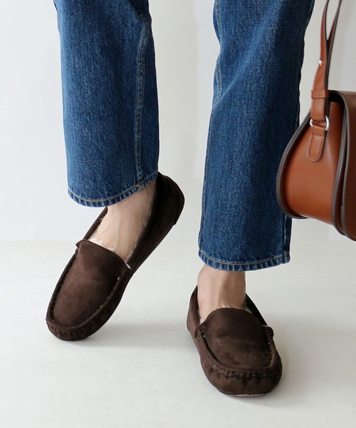 Fin（フィン）の「フェイクファーモカシン【低反発スポンジ入り】（モカシン/デッキシューズ・レディース・ブラウン/ブラック/グレー・L/M/S/LL）」の3枚目の写真