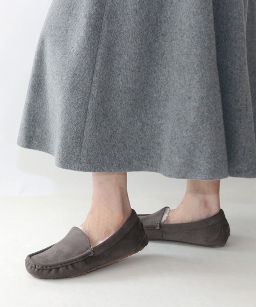 Fin（フィン）の「フェイクファーモカシン【低反発スポンジ入り】（モカシン/デッキシューズ・レディース・ブラウン/ブラック/グレー・L/M/S/LL）」の10枚目の写真