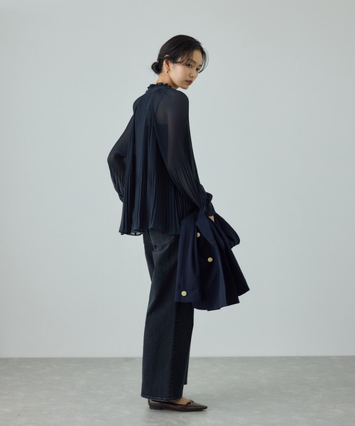 ROPE'（ロペ）の「プリーツデザインブラウス/イージーケア（シャツ/ブラウス・レディース・オフホワイト/ネイビー・FREE）」の16枚目の写真