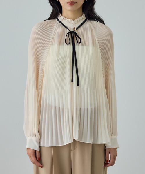 ROPE'（ロペ）の「プリーツデザインブラウス/イージーケア（シャツ/ブラウス・レディース・オフホワイト/ネイビー・FREE）」の22枚目の写真