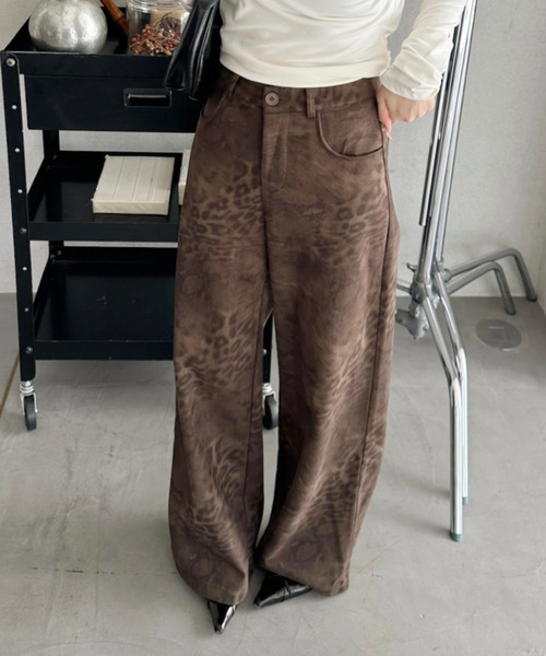 Ada.（エイダ）の「レオパード柄 ストレート パンツ（その他パンツ・レディース・ブラウン/カーキ・L/M）」の10枚目の写真