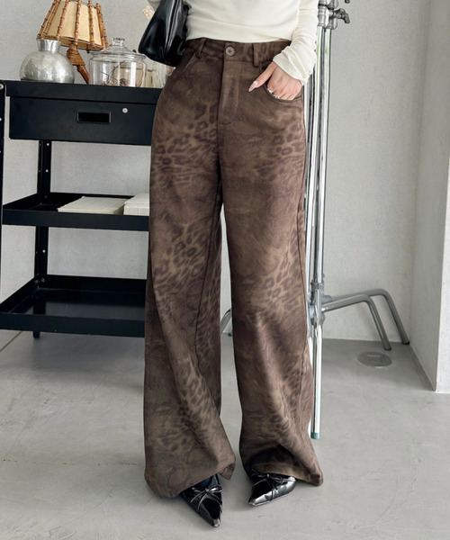 Ada.（エイダ）の「レオパード柄 ストレート パンツ（その他パンツ・レディース・ブラウン/カーキ・L/M）」の14枚目の写真