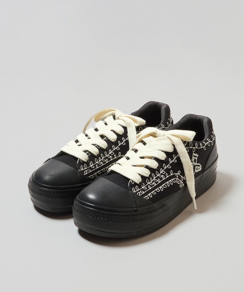 SHINYAKOZUKA(シンヤコヅカ)の「PICTURESQUE ANTIQUE SNEAKER WITH CONVERSE(スニーカー・メンズ・ブラック/Black・22.5cm/23cm/23.5cm/24cm/24.5cm/25cm/25.5cm/26cm/26.5cm/27cm/27.5cm/28cm/29cm/30cm/22.5/23/25/28)」の2枚目の写真