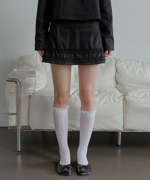 UNE MANSION(ユヌマンション)の「【UNE ORIGINAL】【伸縮性のあるインナーパンツ付き】ダブルフリルミニスカート(スカート・レディース・グレー/ブラック/ネイビー・SMALL/MEDIUM/LARGE)」の4枚目の写真